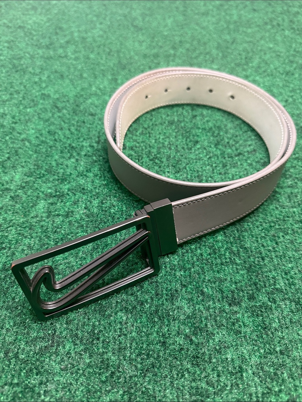 RARE Nike Logo Belt Buckle with Genuine Leather Reversible Belt (40” End to End)